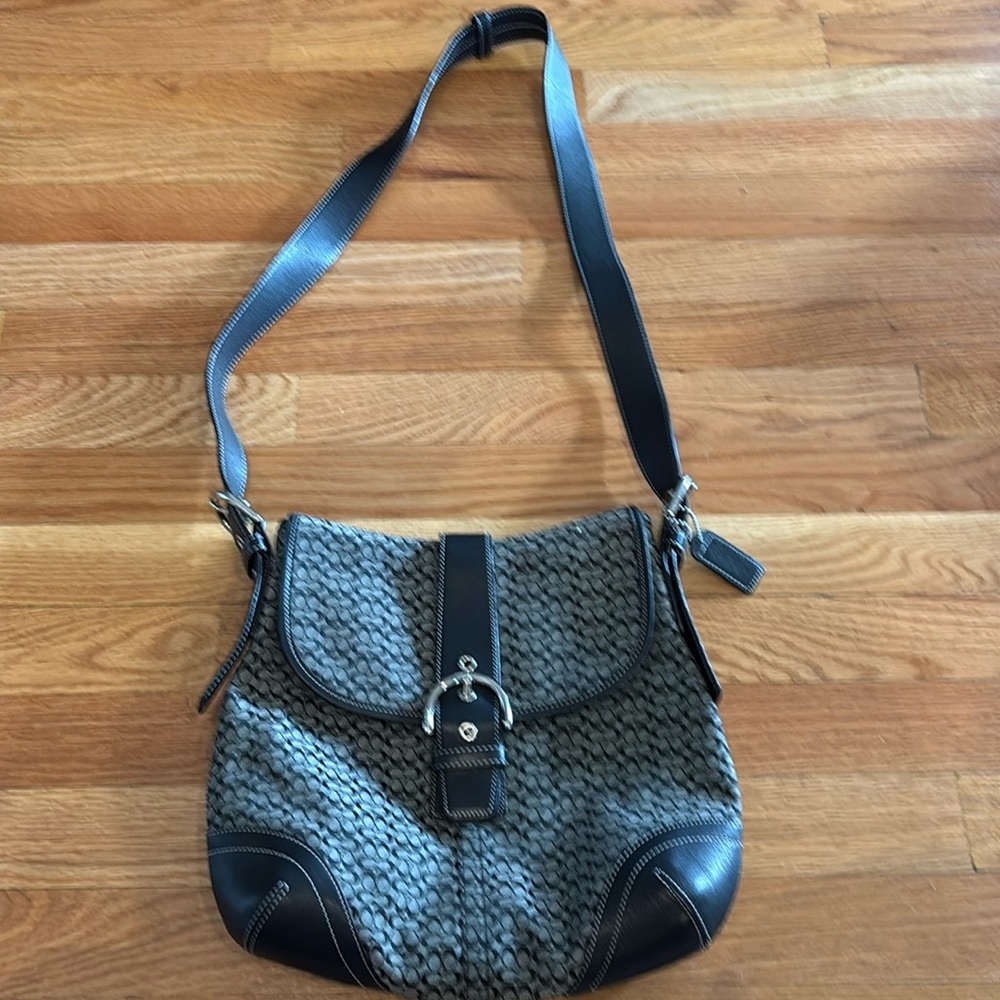 Black c coach purse